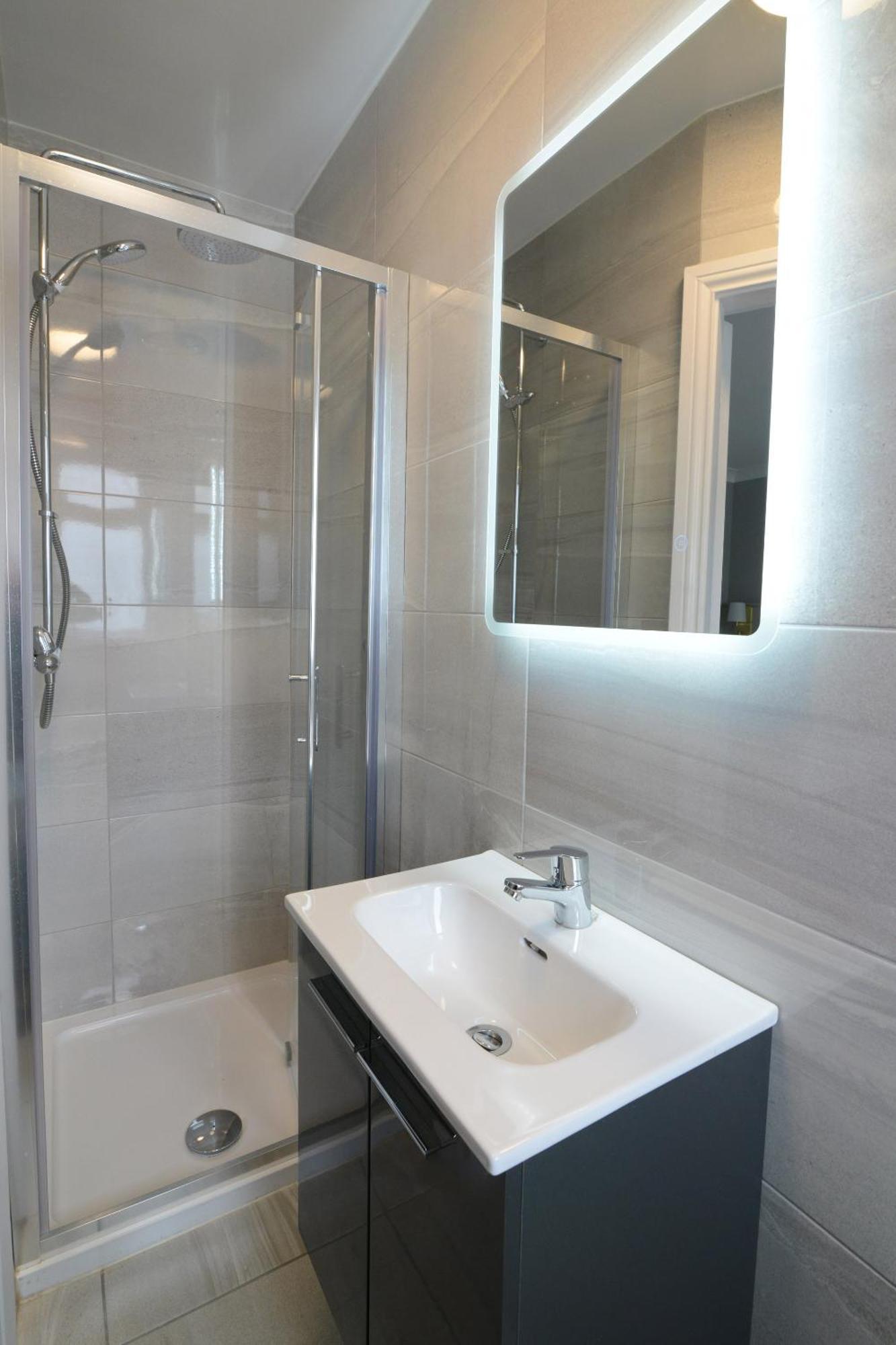 לינה וארוחת בוקר גלוואיי Urban Nest Townhouse מראה חיצוני תמונה