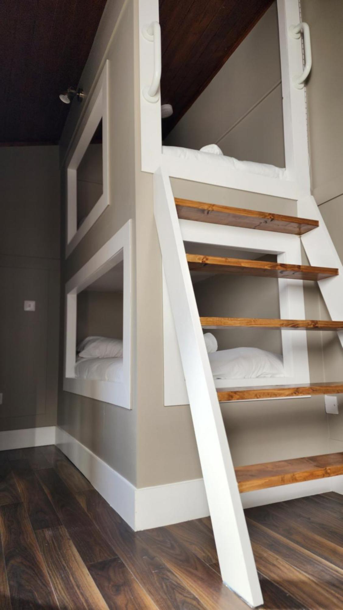 לינה וארוחת בוקר גלוואיי Urban Nest Townhouse מראה חיצוני תמונה